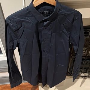 Dark blue dress shirt from Simons. size M
